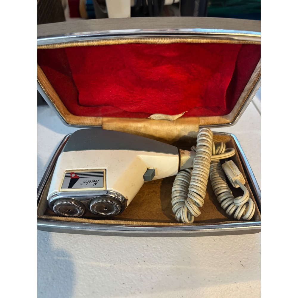 Vintage Norelco Speedshaver Electric Razor Dual Head Grey White Holland with Cas
